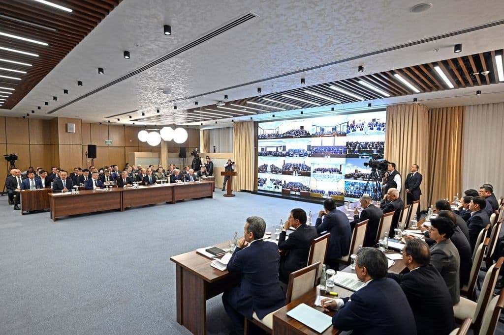 Yig‘ilishda hududlarda ham yaxshi misollar borligi qayd etildi.